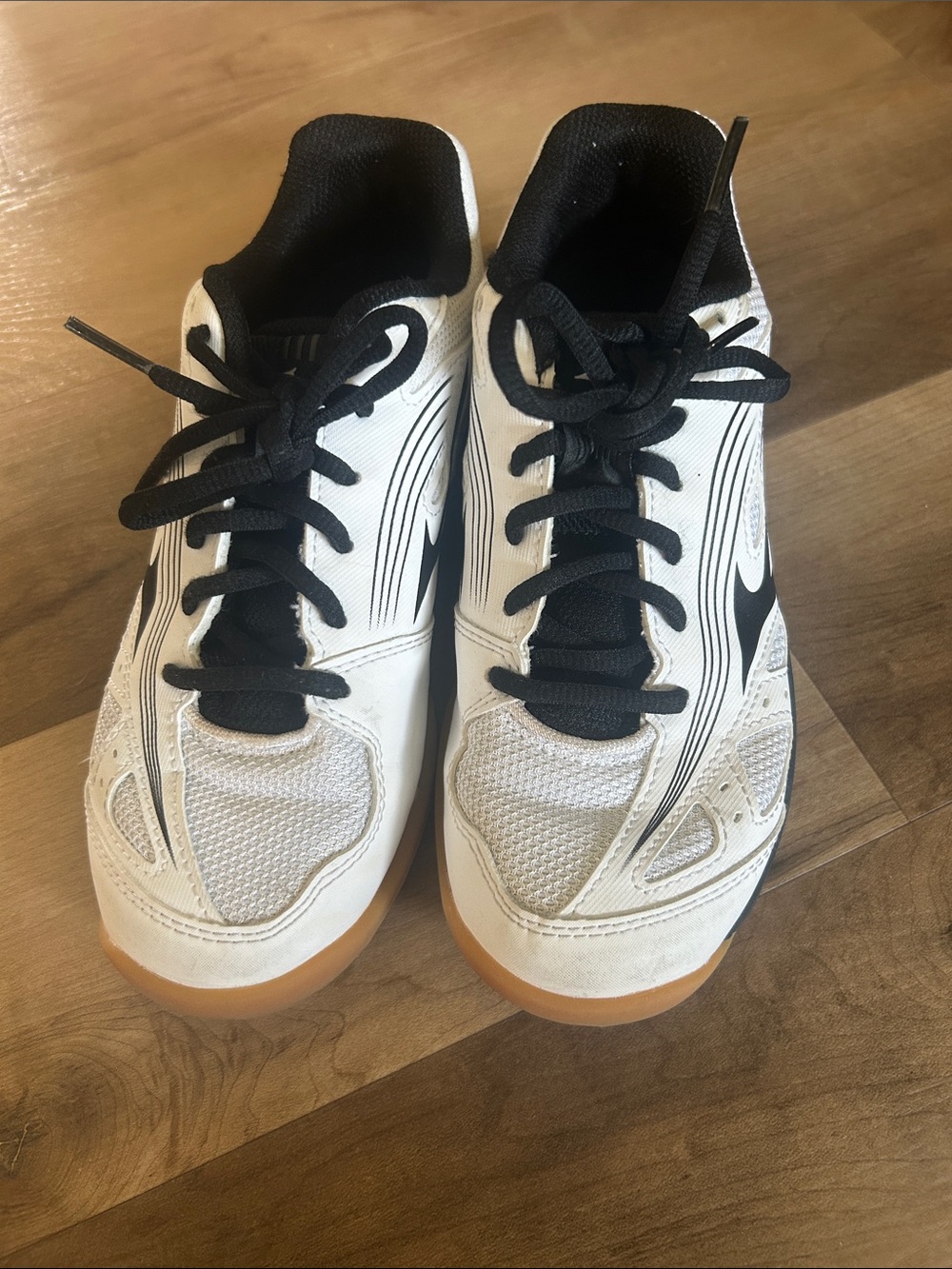 Mizuno White and Black Volleyball Shoes with Gum Outsole
